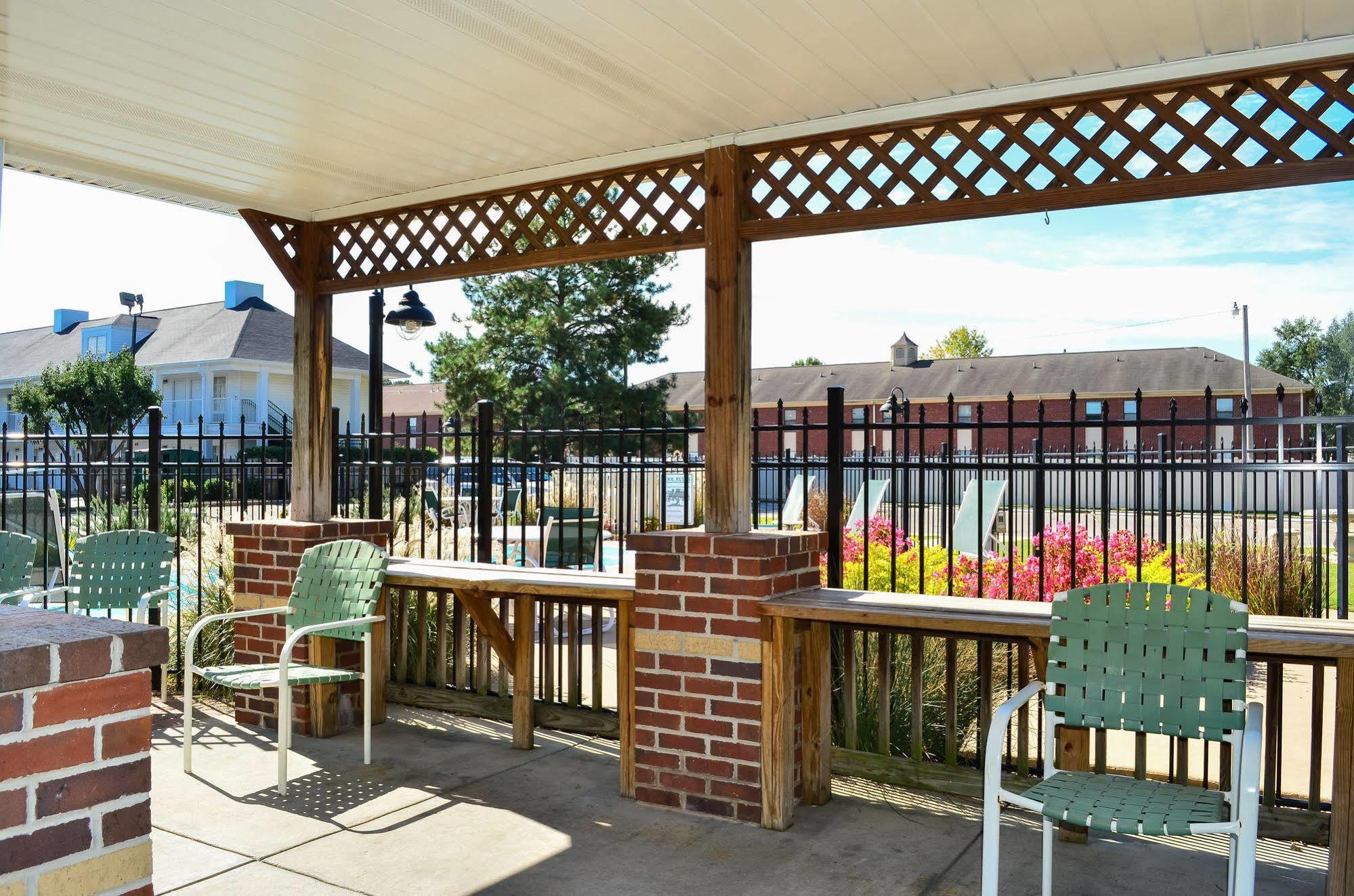Intown Suites Extended Stay Decatur Al Экстерьер фото